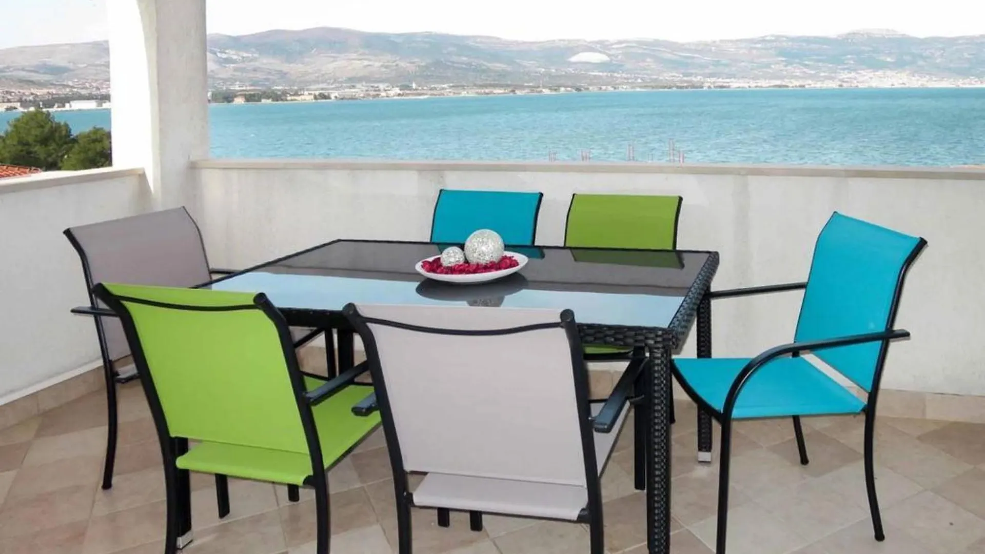Sea-View Apartments With Pool, Terrace, And Outdoor Lounge In Scenic Ciovo Island Trogir